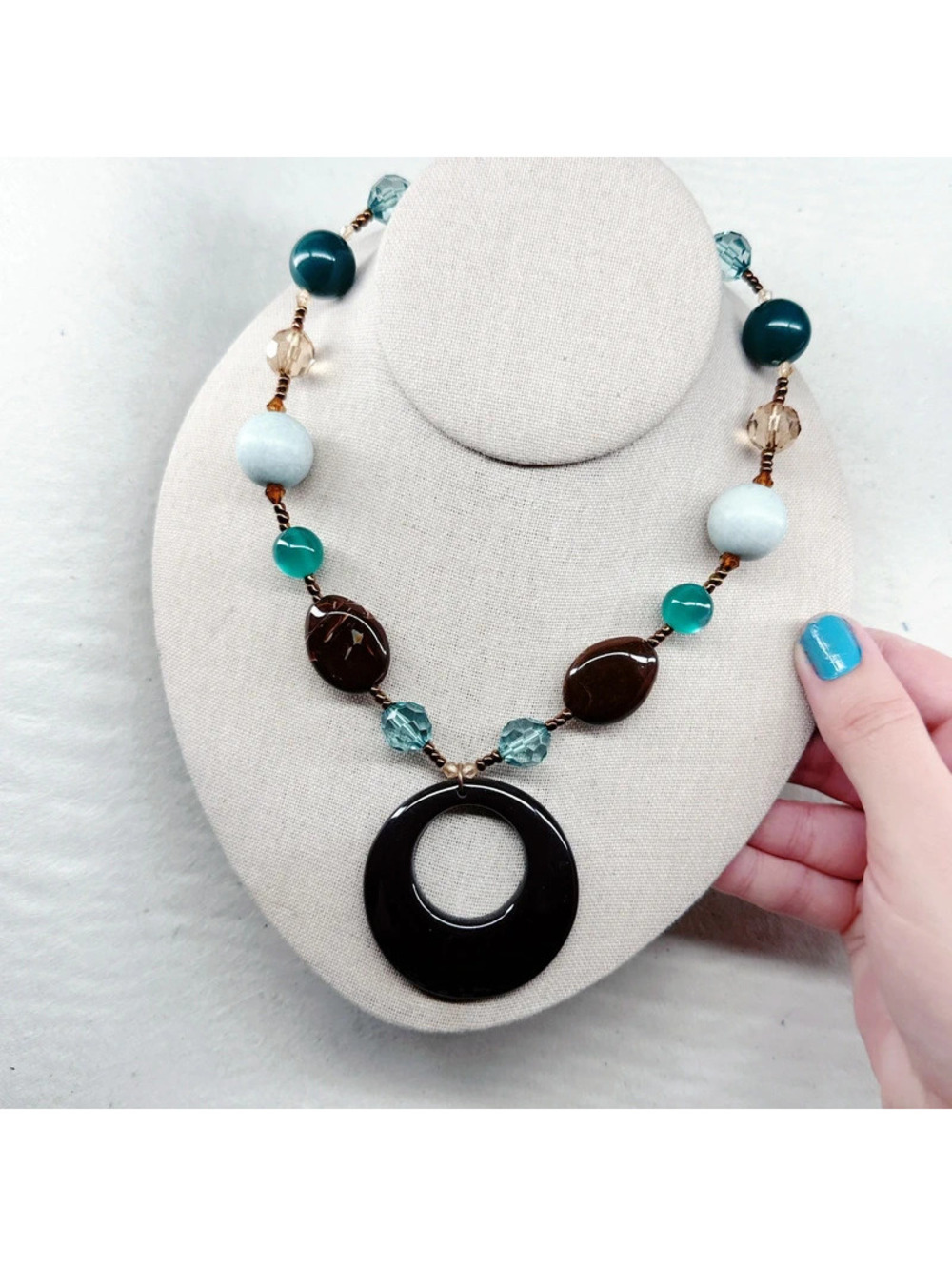 853gc. Teal Brown Necklace
